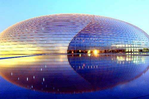 大多數國家仍普遍采用壽命達30-50年的鑄鐵井蓋。